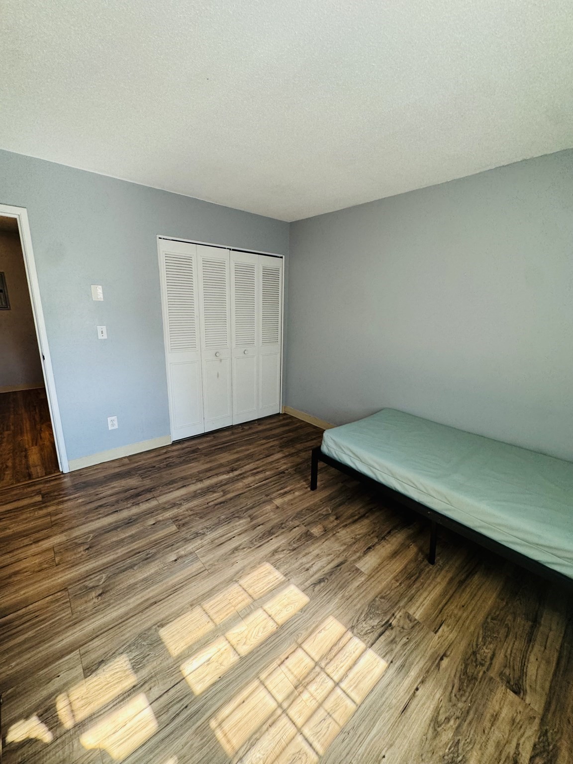 15 Chapel Hill Dr. # 11 Property Photo 11