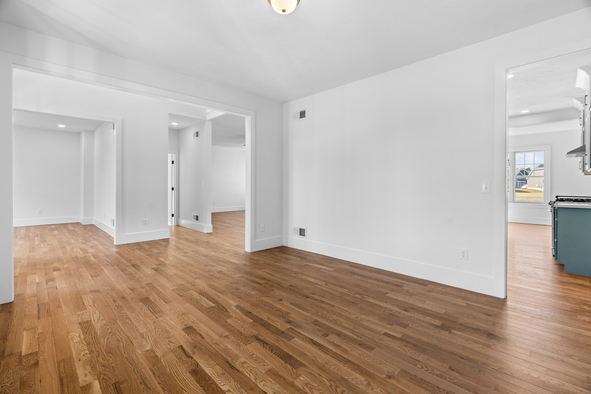 Lot 126-73 Pratt Avenue Property Photo 9