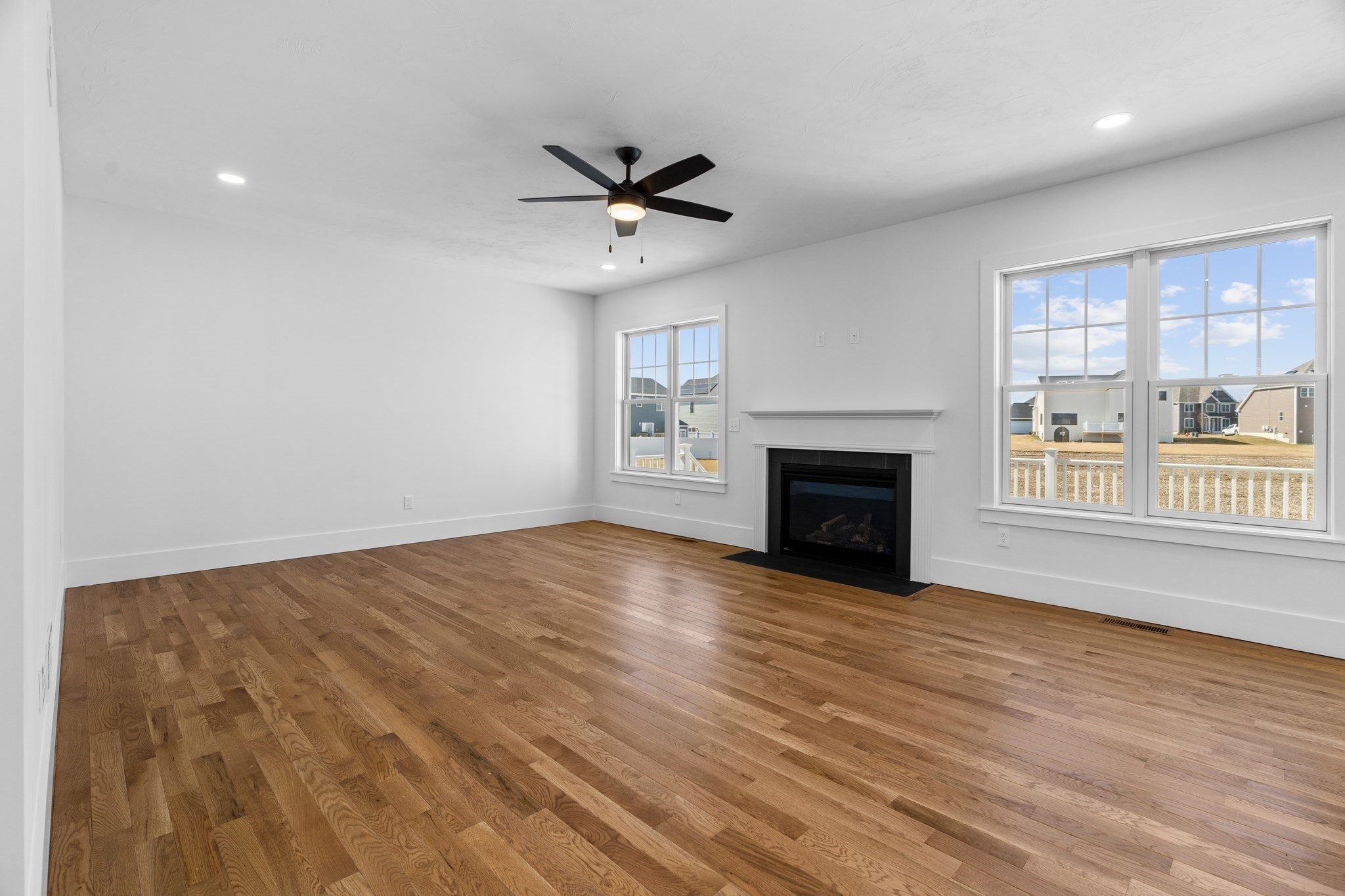 Lot 126-73 Pratt Avenue Property Photo 10