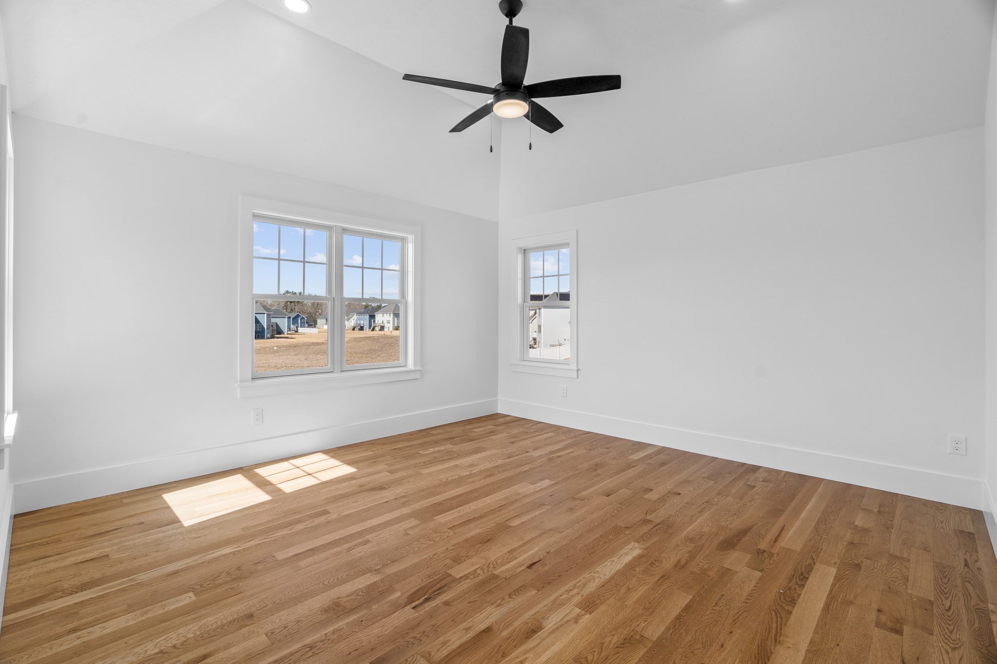 Lot 126-73 Pratt Avenue Property Photo 22