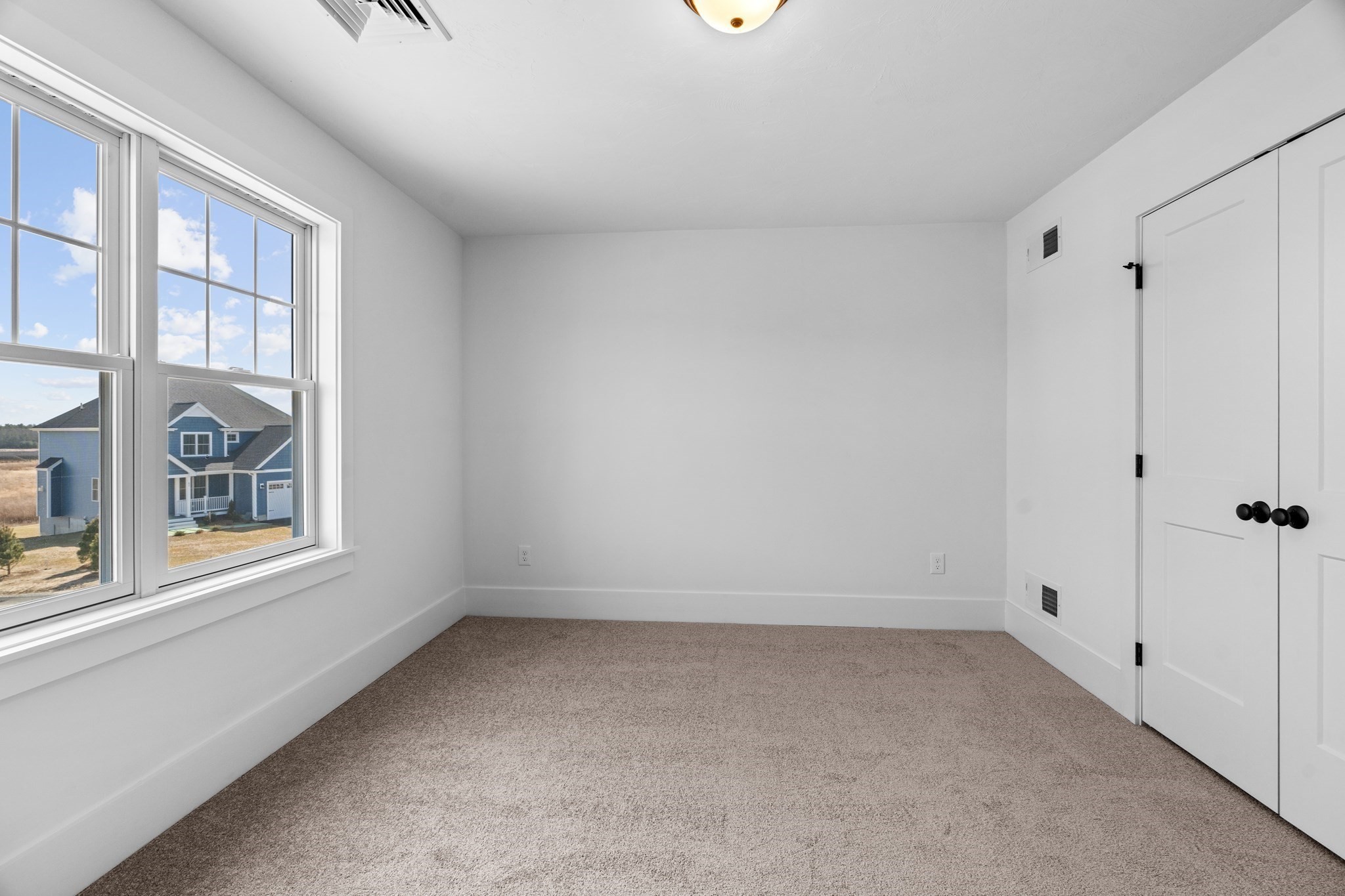 Lot 126-73 Pratt Avenue Property Photo 31