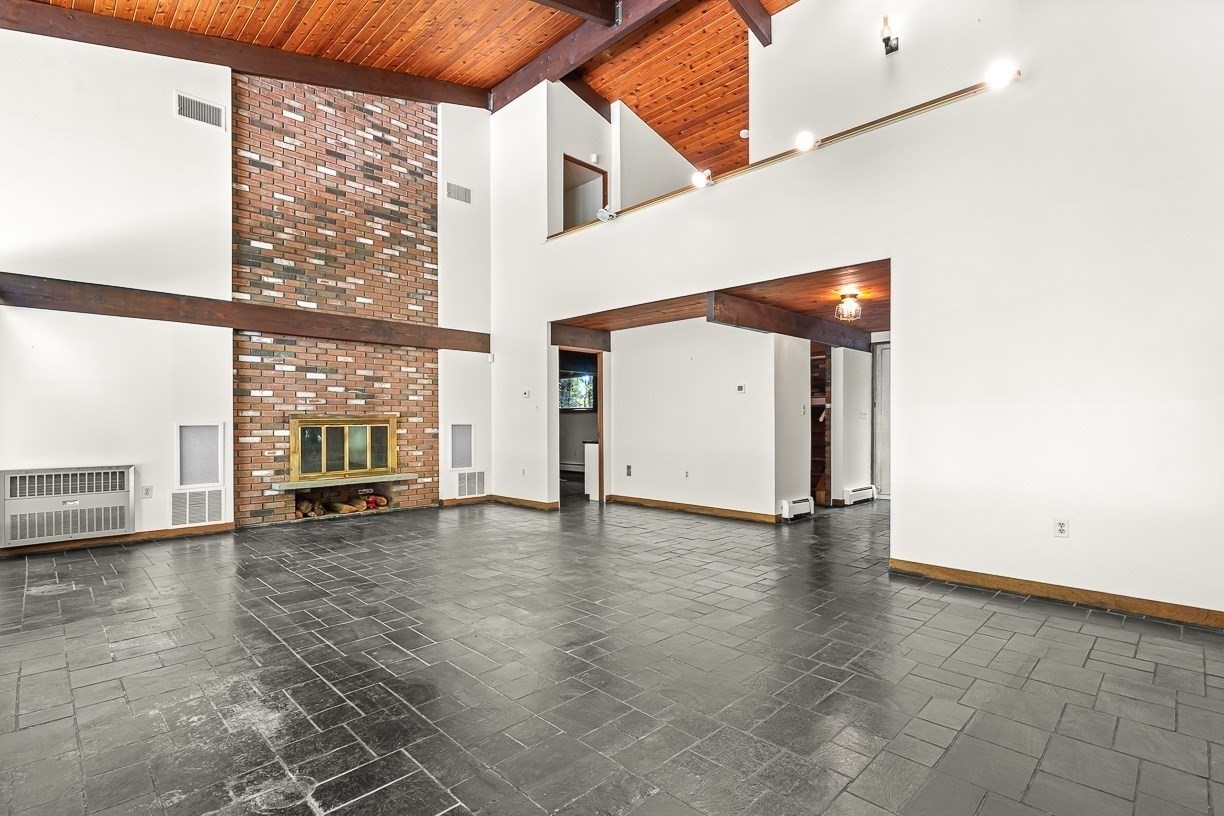 7 Arnold Rd Property Photo 8