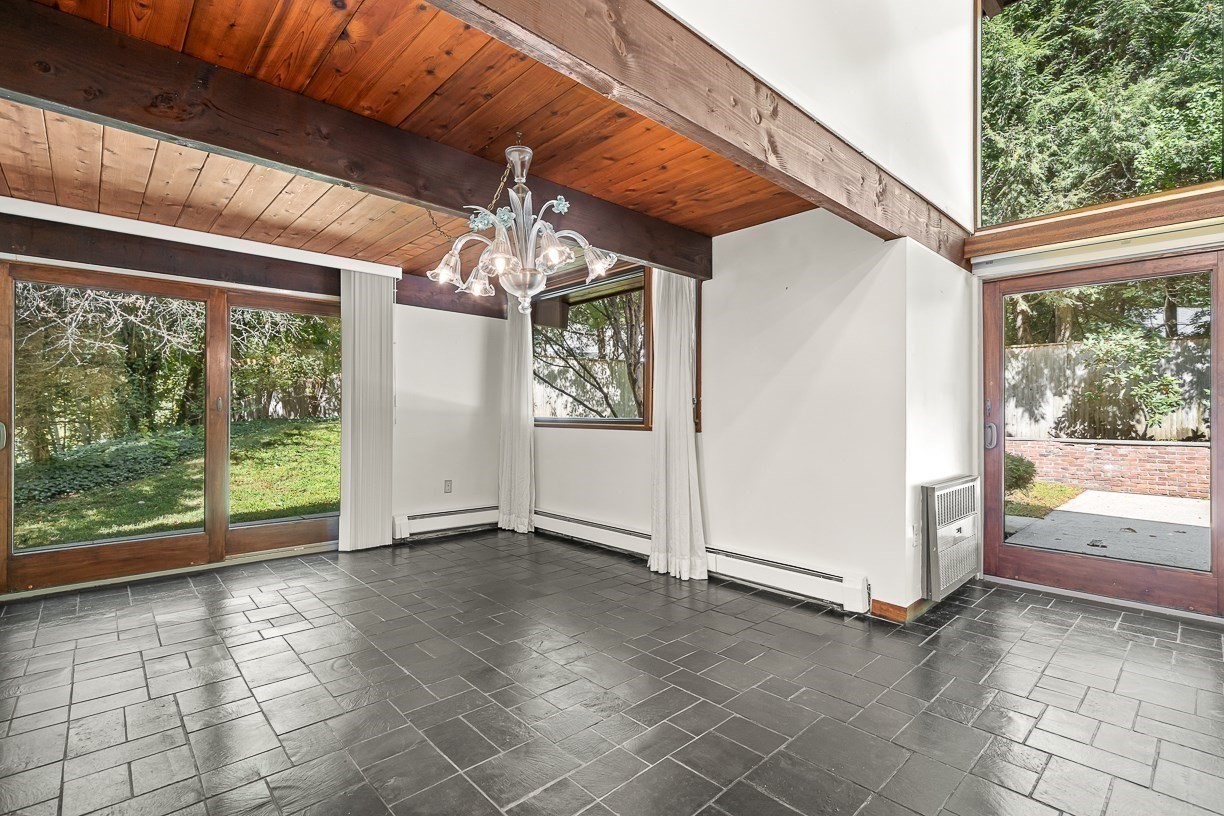 7 Arnold Rd Property Photo 11
