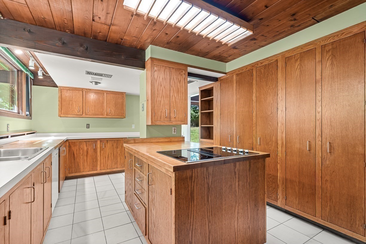 7 Arnold Rd Property Photo 13