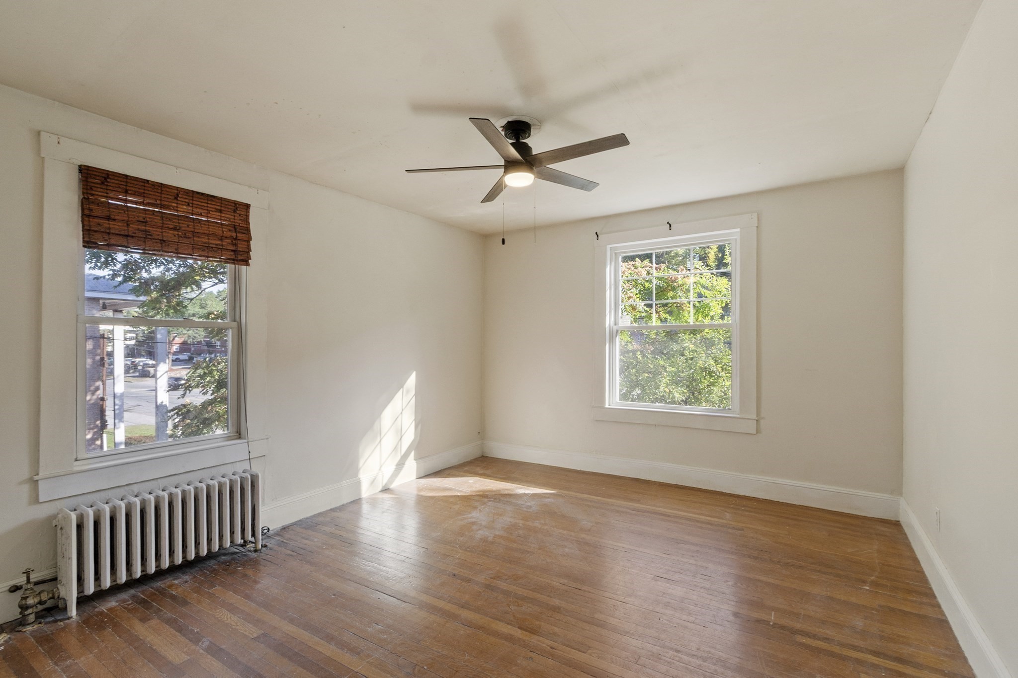 305 Nesmith St Property Photo 17
