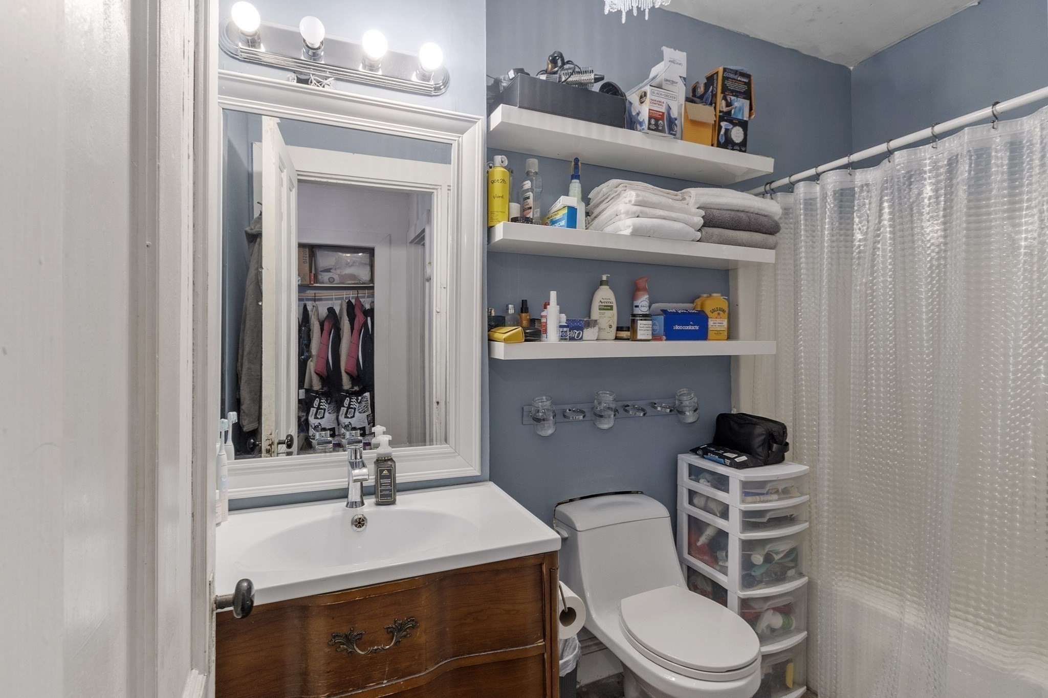305 Nesmith St Property Photo 25