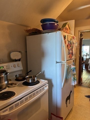 305 Nesmith St Property Photo 28