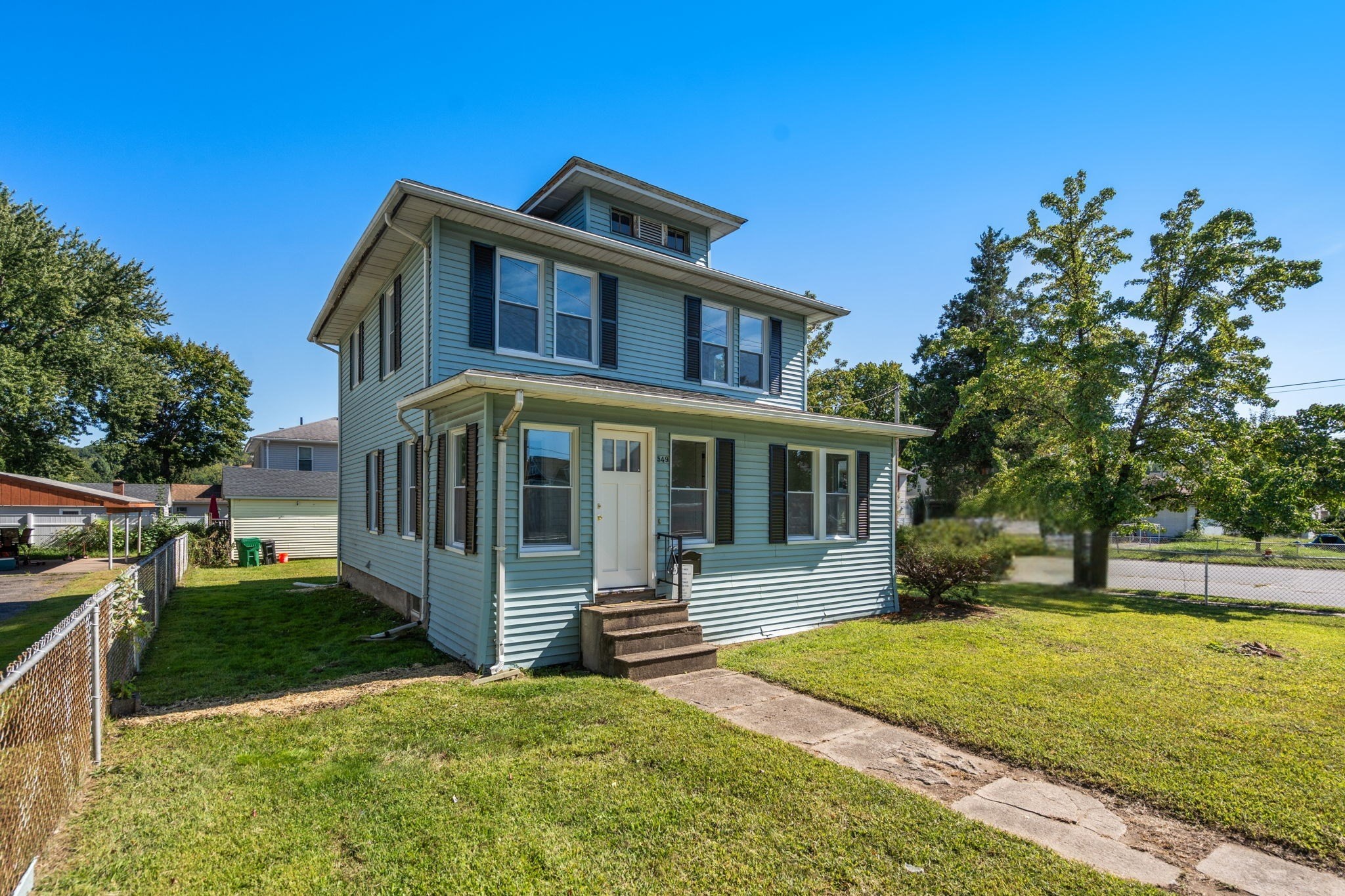 549 Chicopee St Property Photo 3