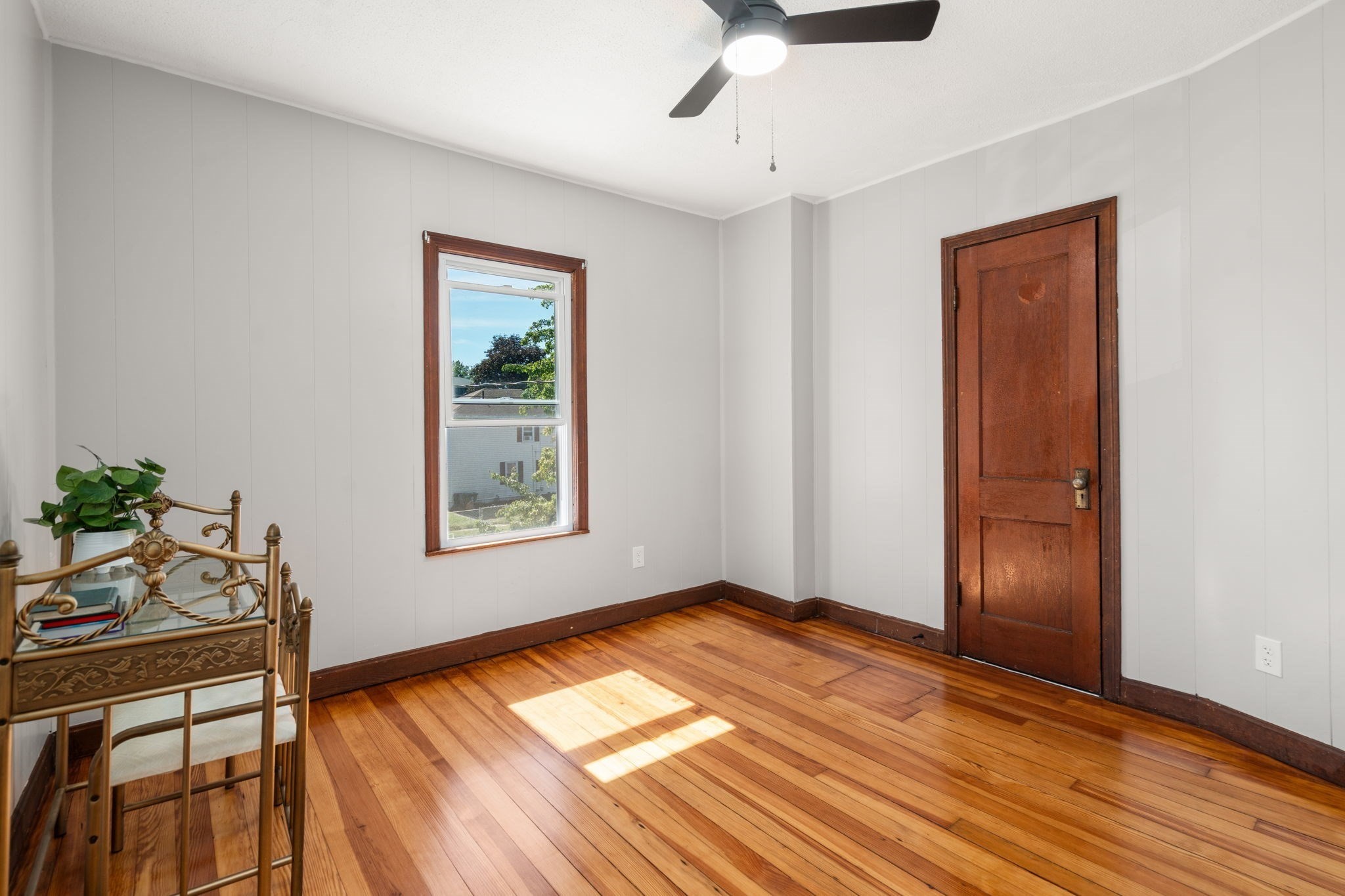 549 Chicopee St Property Photo 19