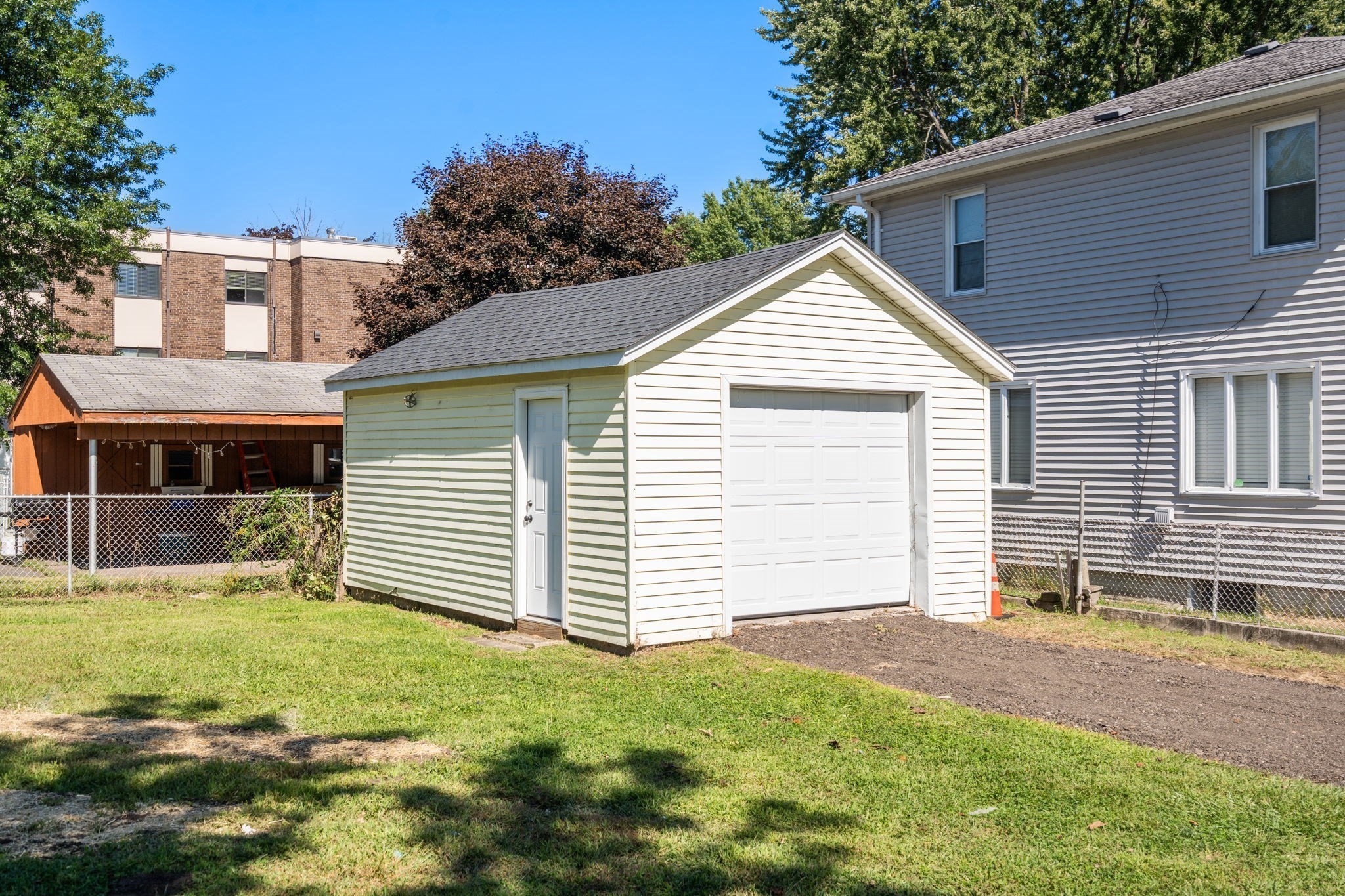 549 Chicopee St Property Photo 25