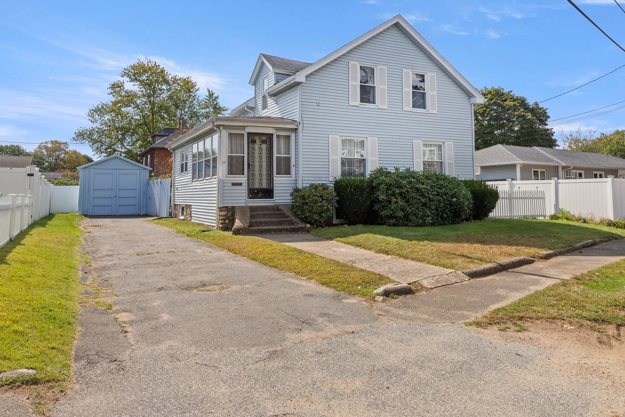 10 Glenway Ave Property Photo 1