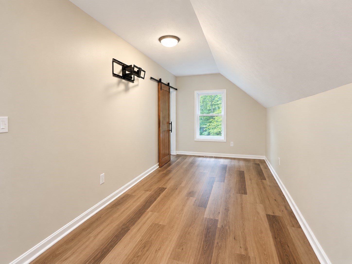 39 Van Buren St # 39 Property Photo 6