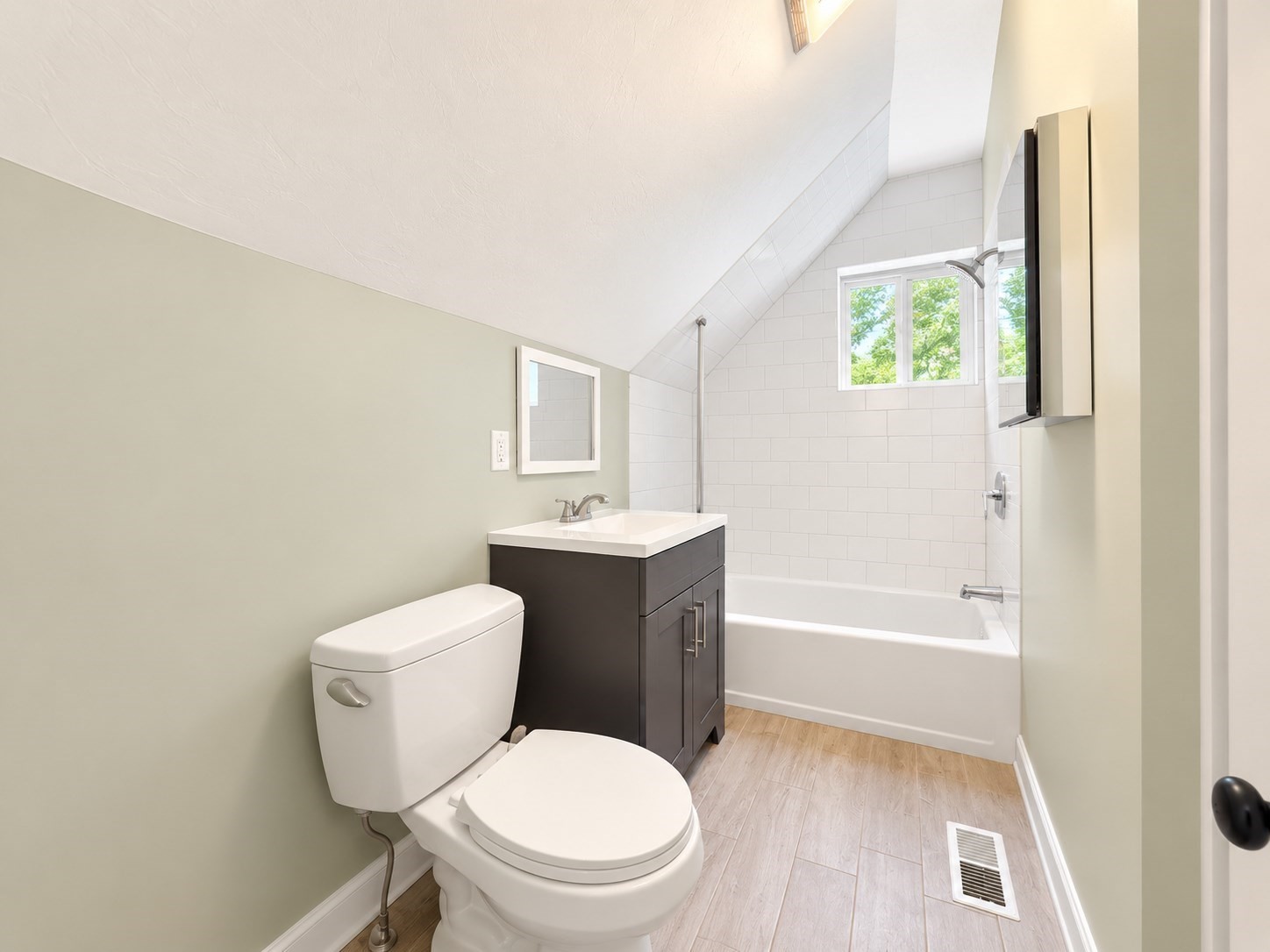 39 Van Buren St # 39 Property Photo 8
