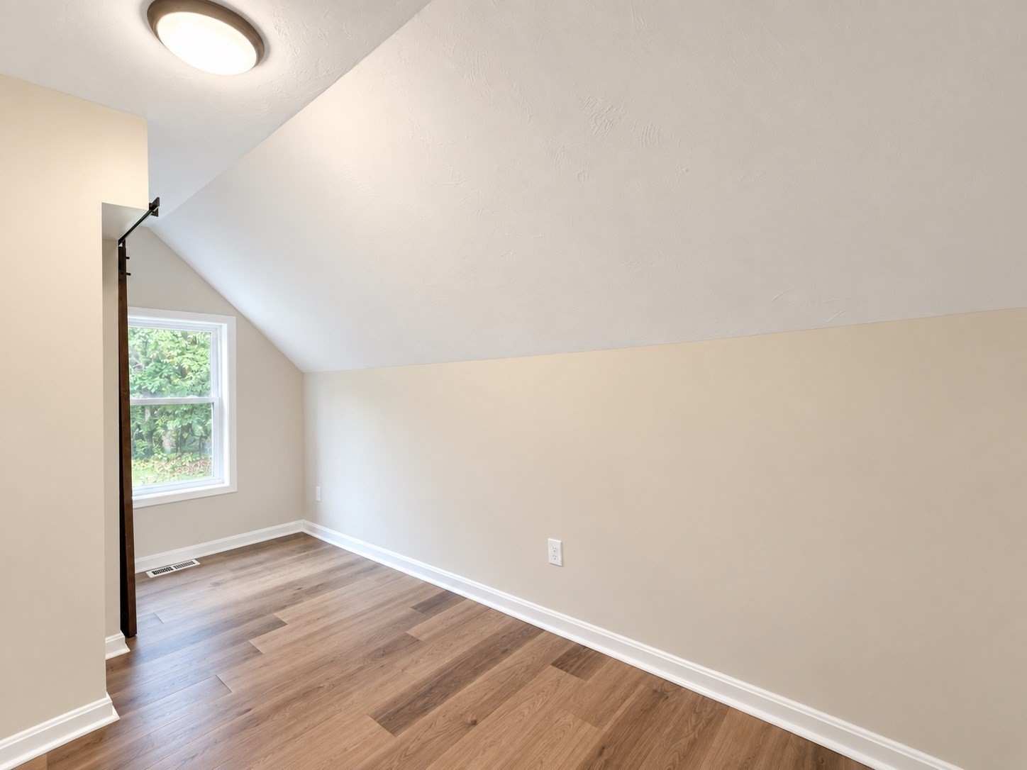 39 Van Buren St # 39 Property Photo 9