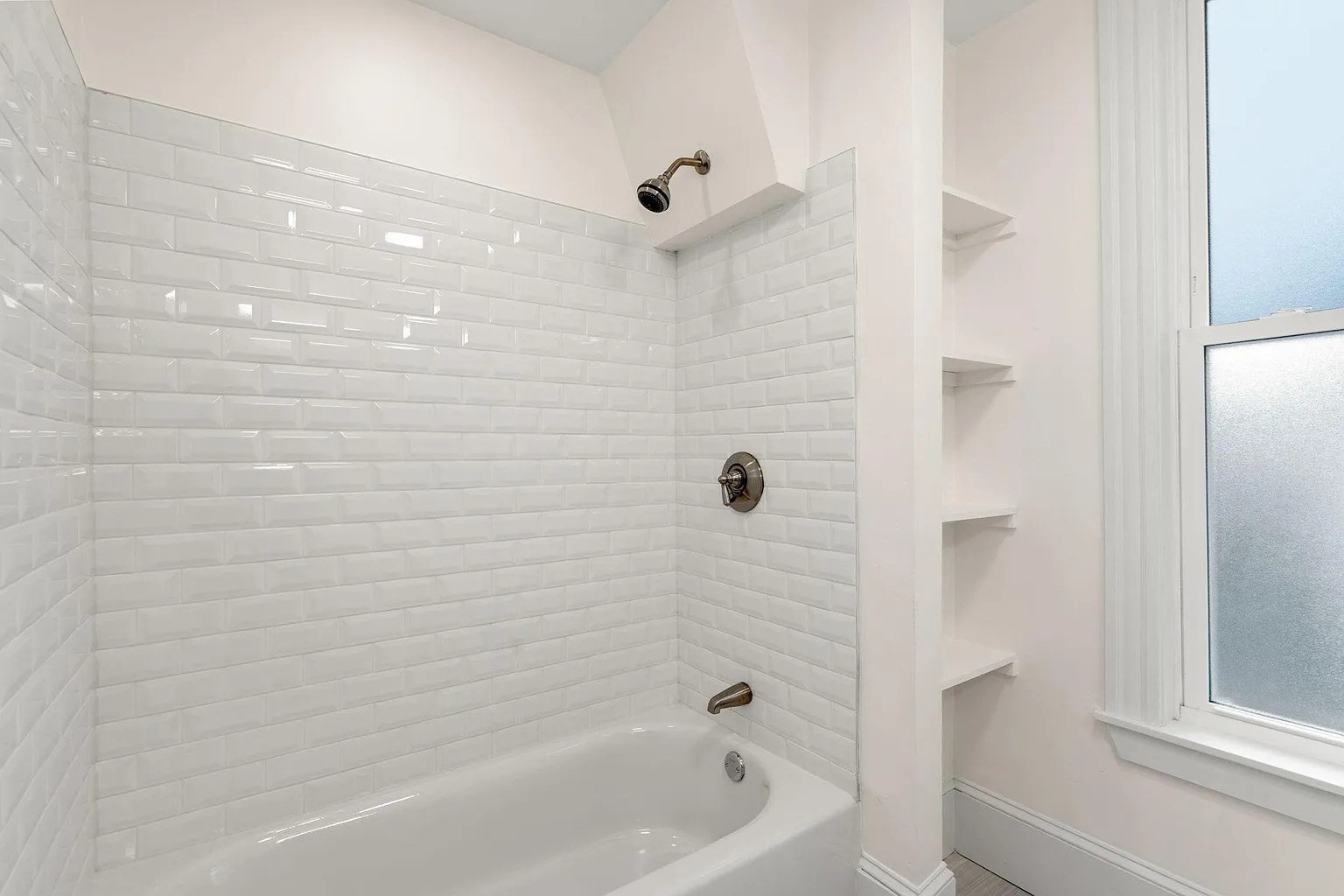 10 King St # 2 Property Photo 10