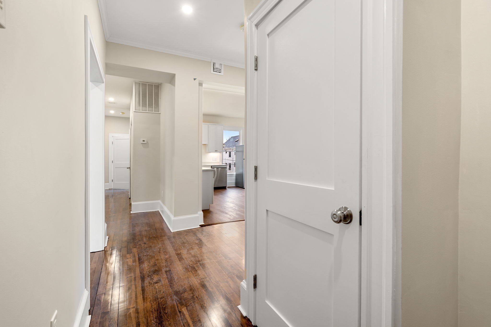 10 King St # 2 Property Photo 16