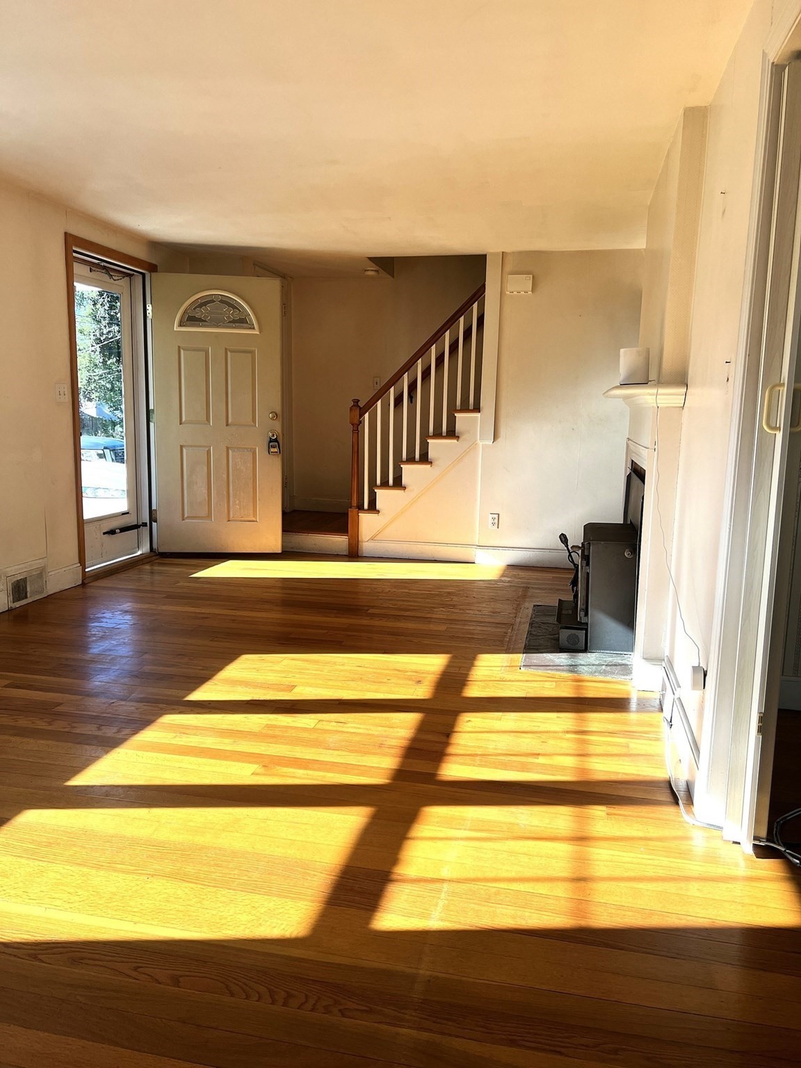 109 Pilgrim Property Photo 3