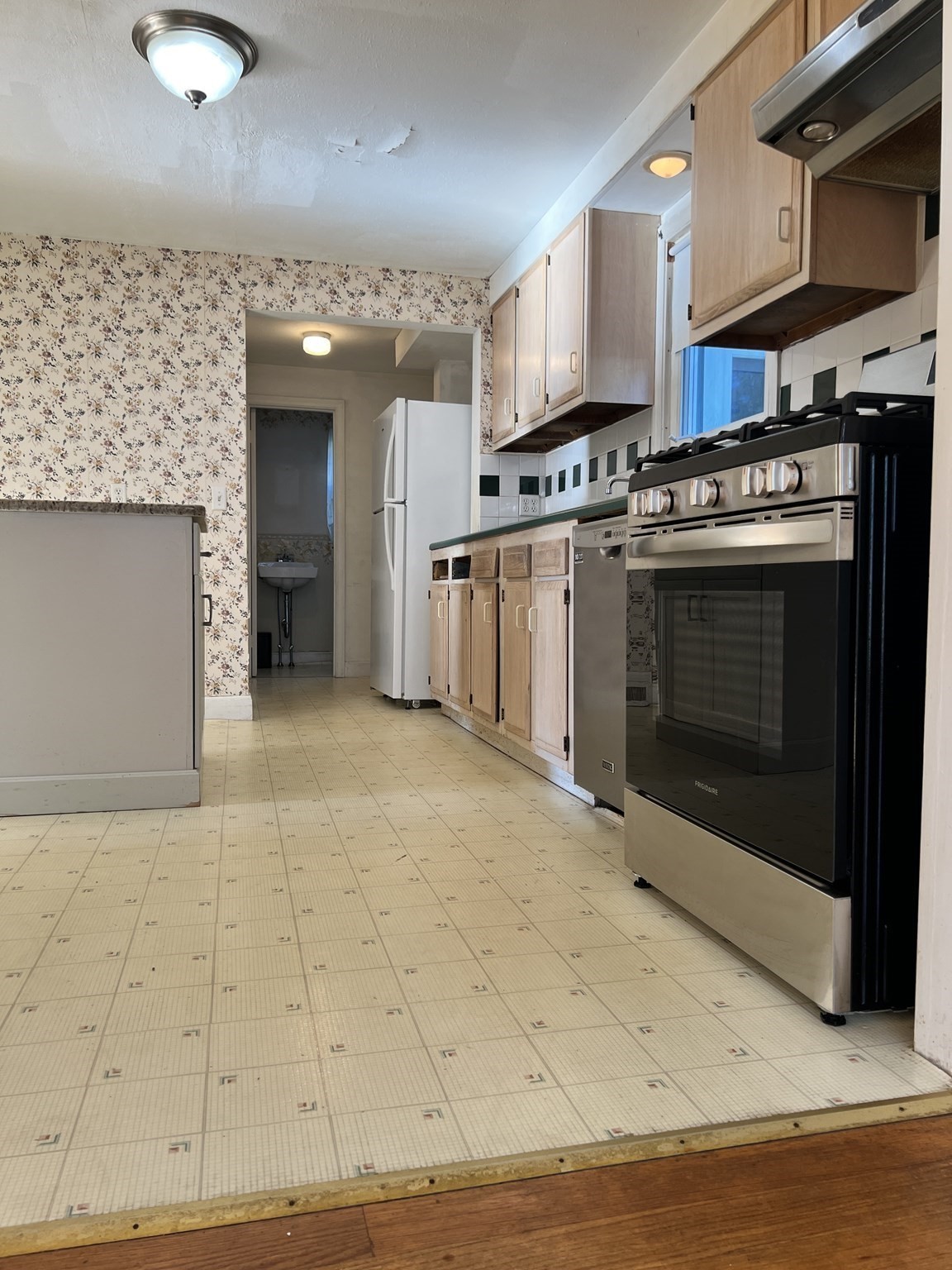 109 Pilgrim Property Photo 8