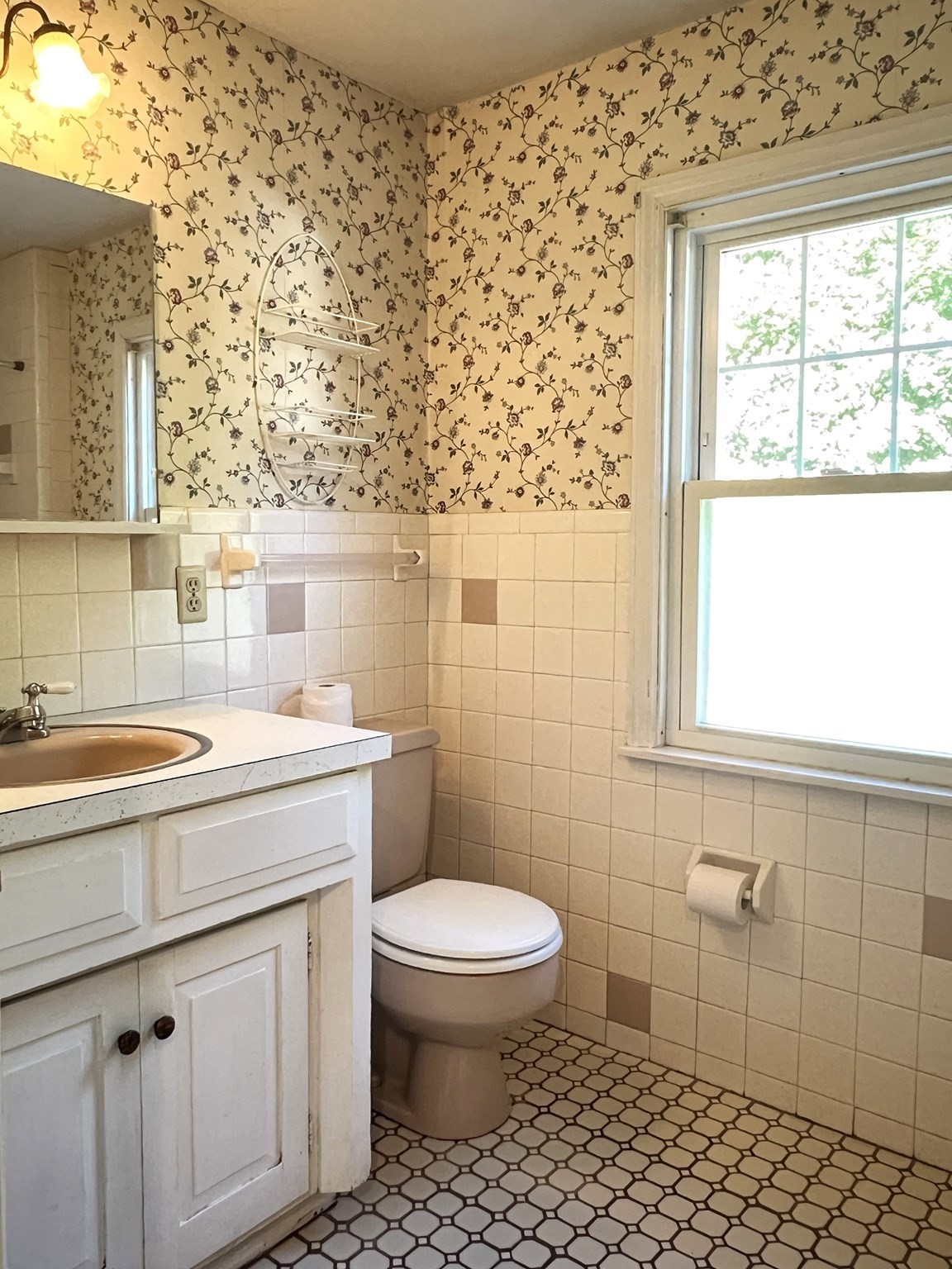109 Pilgrim Property Photo 16