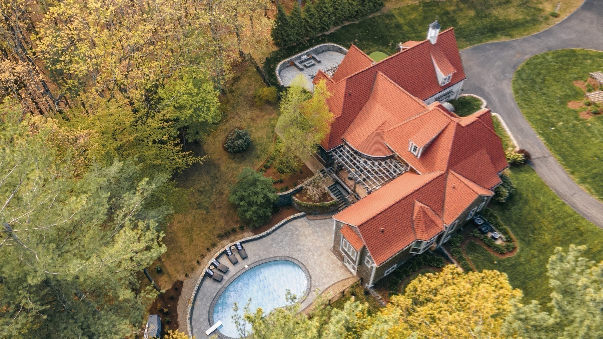 97 Fox Run Road Property Photo 4
