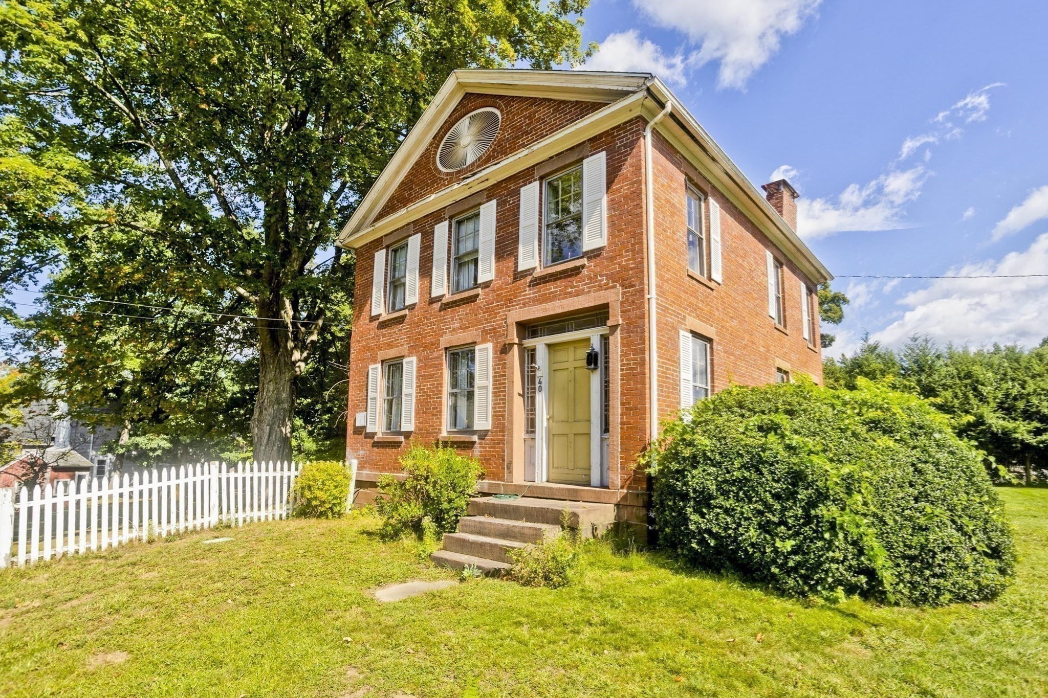 40 Somers Rd Property Photo 1