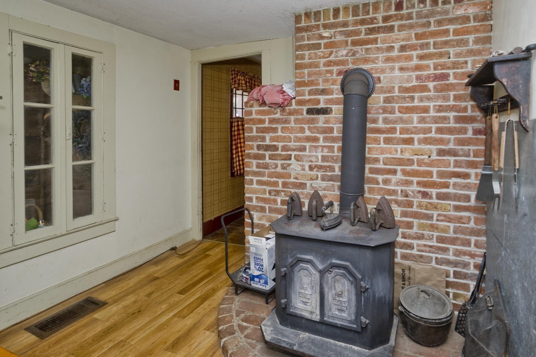40 Somers Rd Property Photo 40