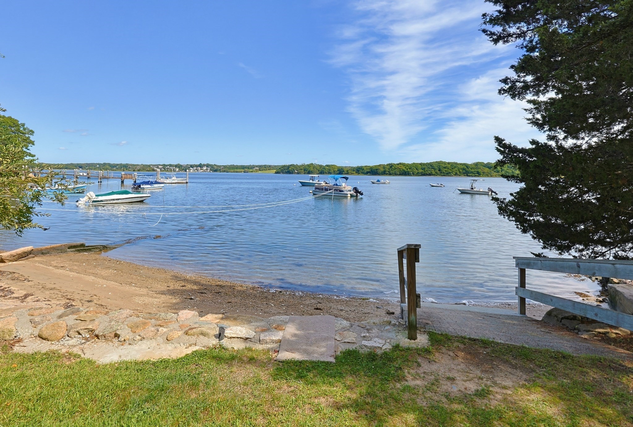 1634 Drift Rd # B Property Photo 4