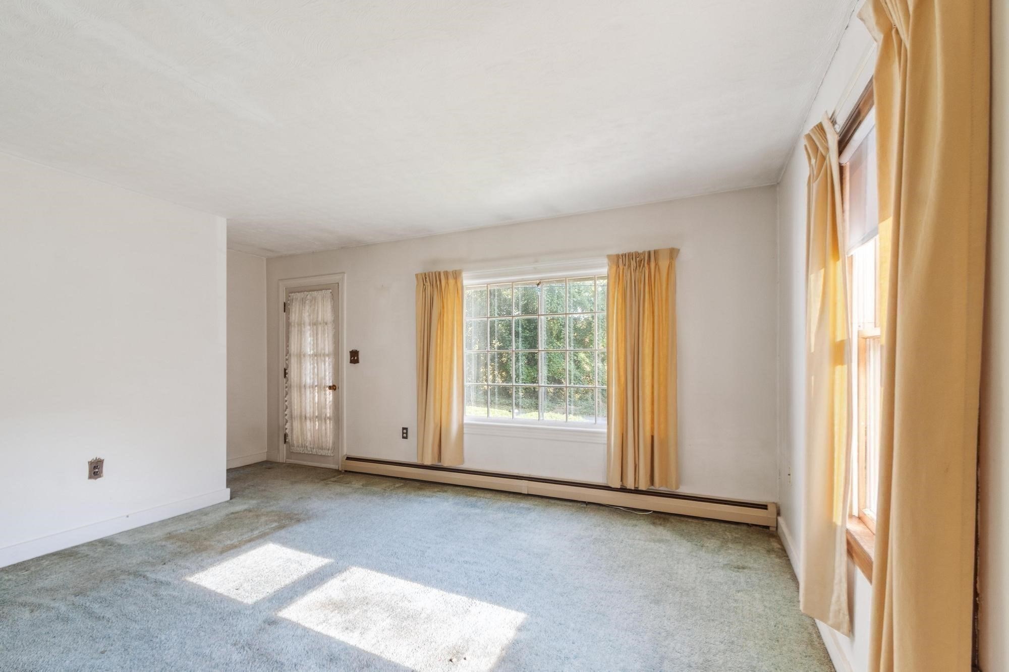 95 West Street Property Photo 6