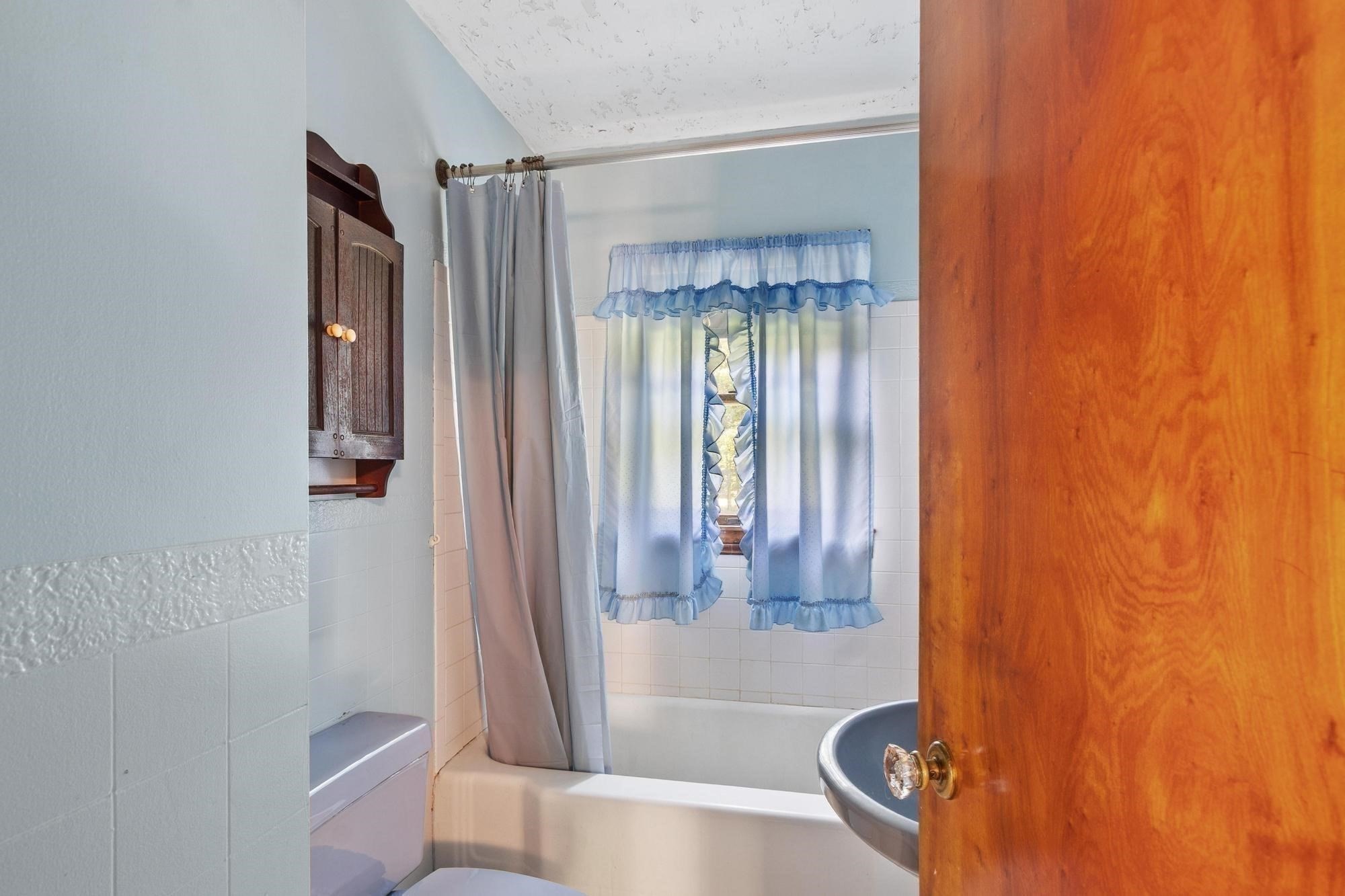 95 West Street Property Photo 8