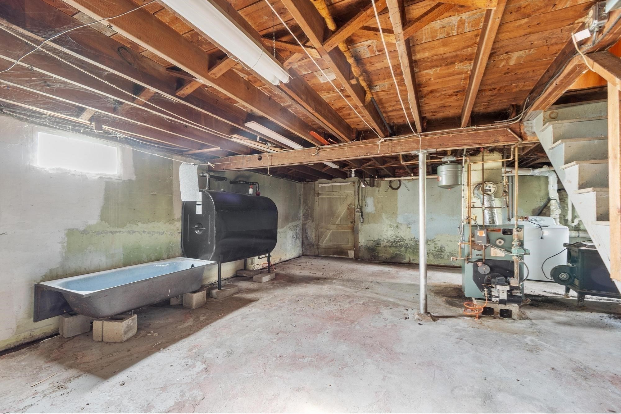 95 West Street Property Photo 14