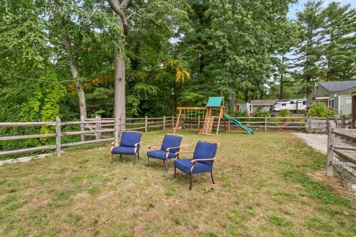 21 Shepard Ave Property Photo 20