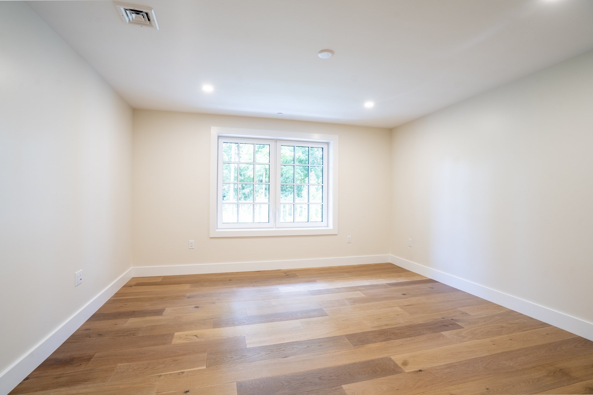 93 Bedford Street # 110 Property Photo 19