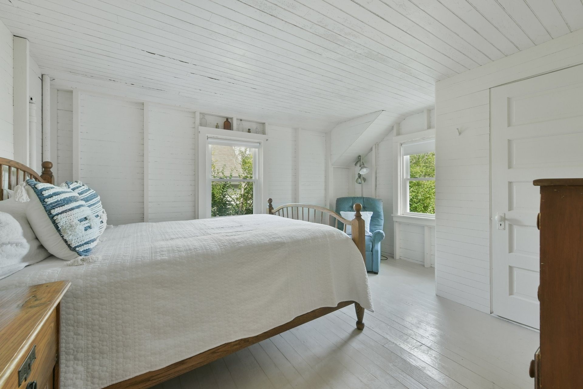 172 Irving Avenue Property Photo 36