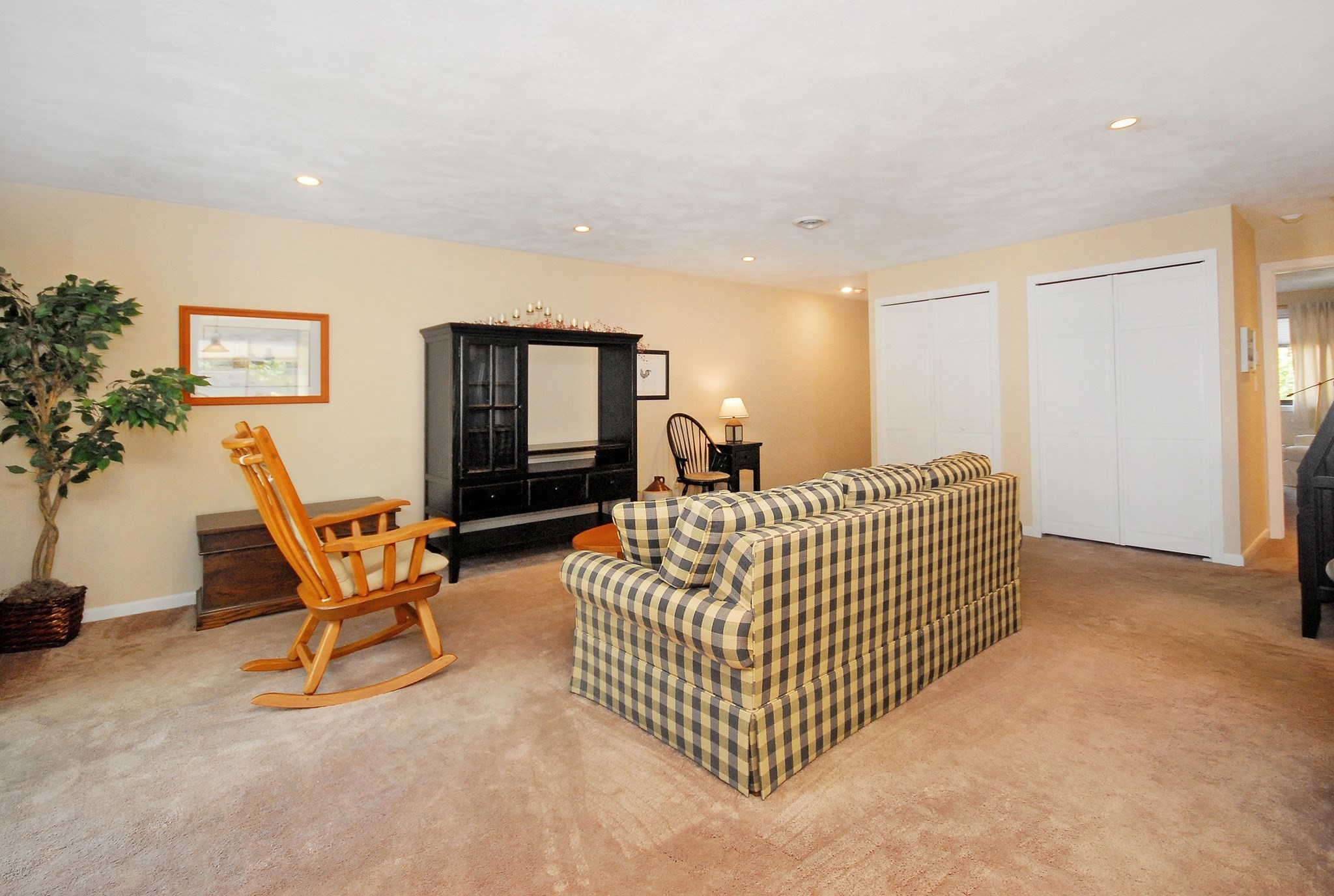 28 Concord Greene # 2 Property Photo 6