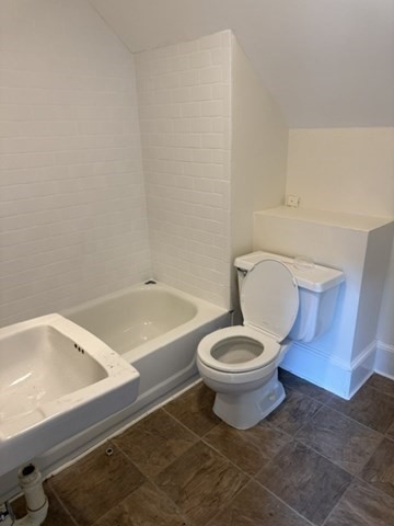 231 Washington Street # 2 Property Photo 8
