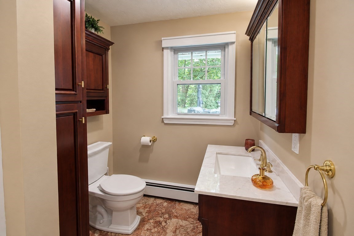 4 Temi Road Property Photo 16