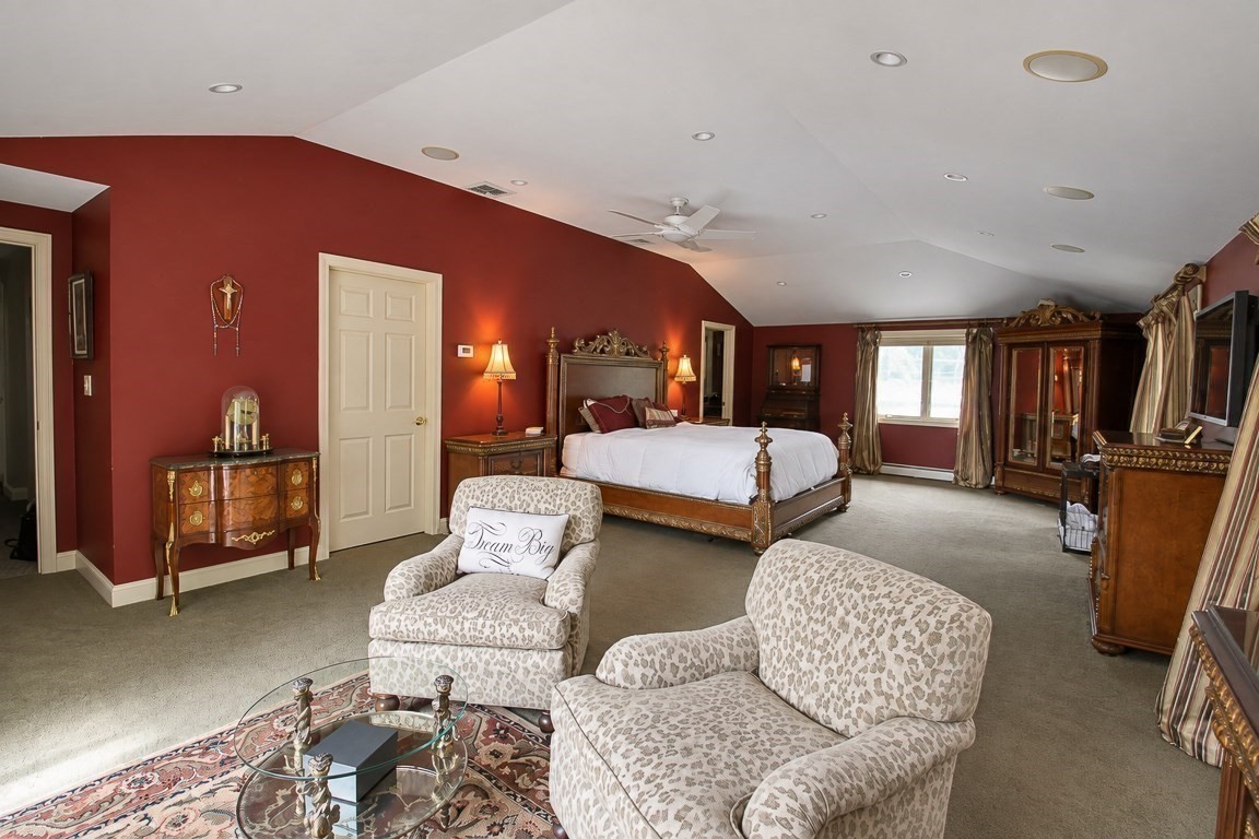 4 Temi Road Property Photo 22