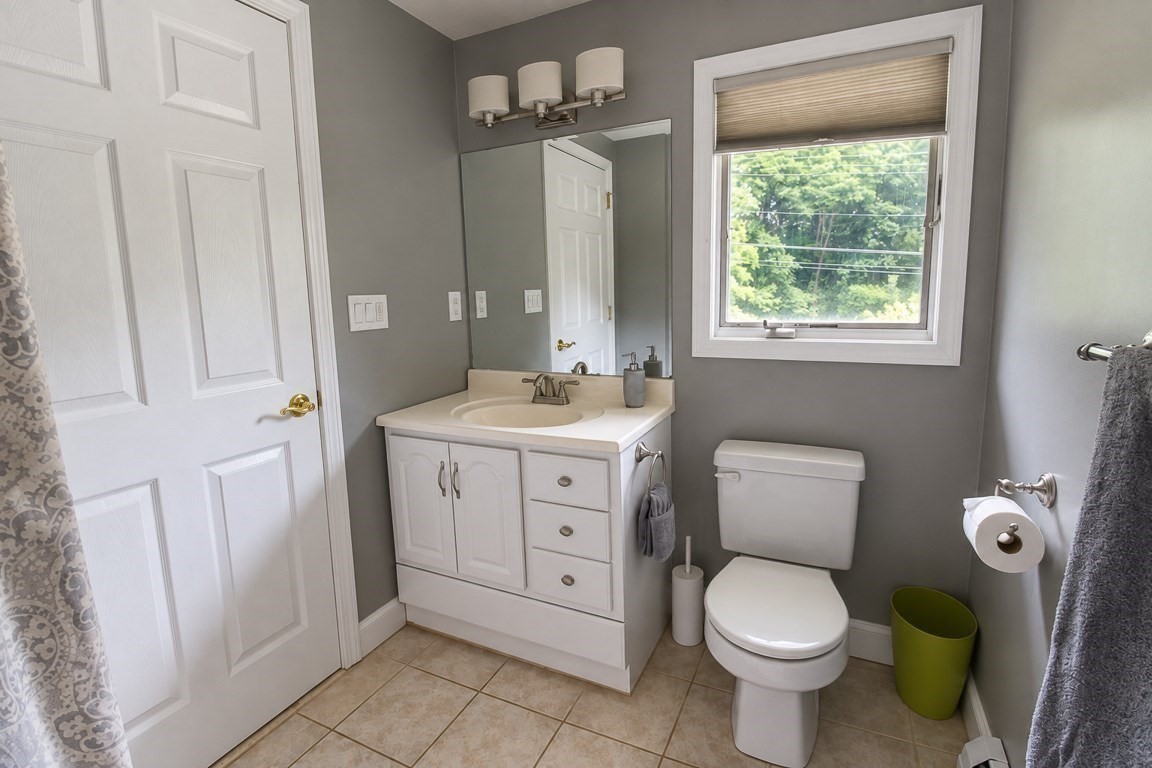 4 Temi Road Property Photo 29