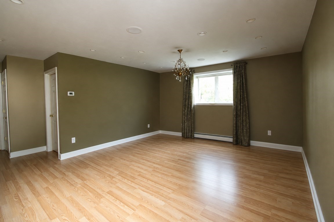 4 Temi Road Property Photo 31