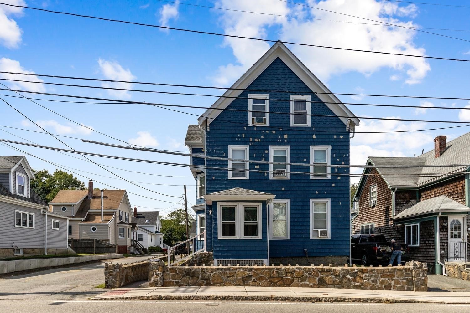150 Maplewood Avenue Property Photo 3