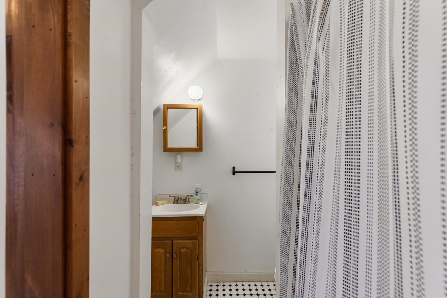 150 Maplewood Avenue Property Photo 15
