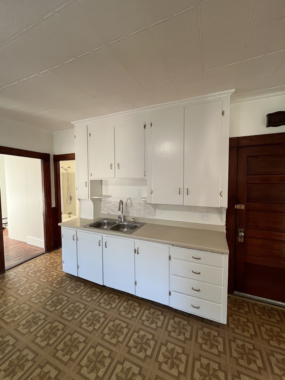 15 Euclid Ave # 2 Property Photo 1
