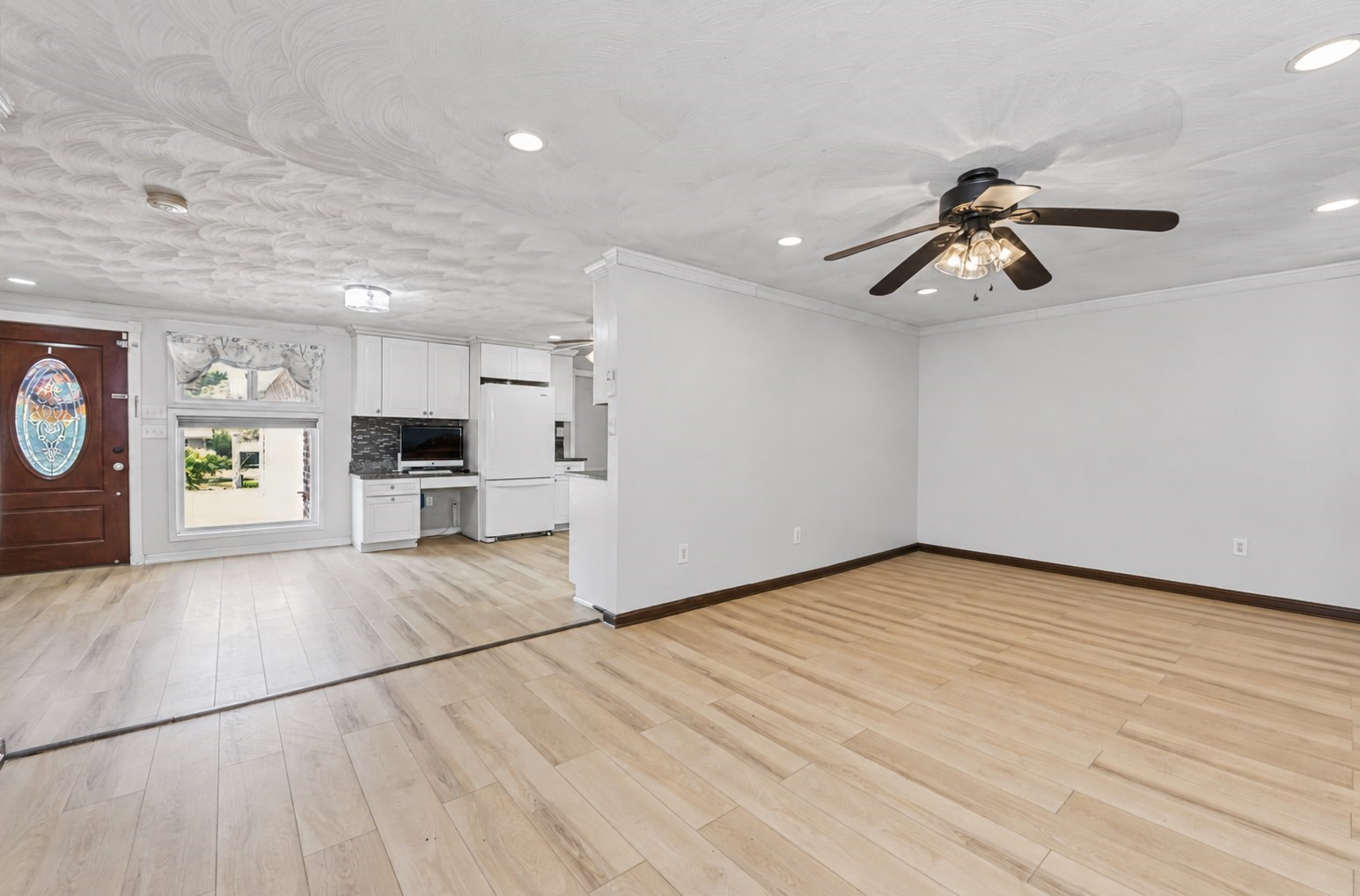 7 Lisa Road Property Photo 8