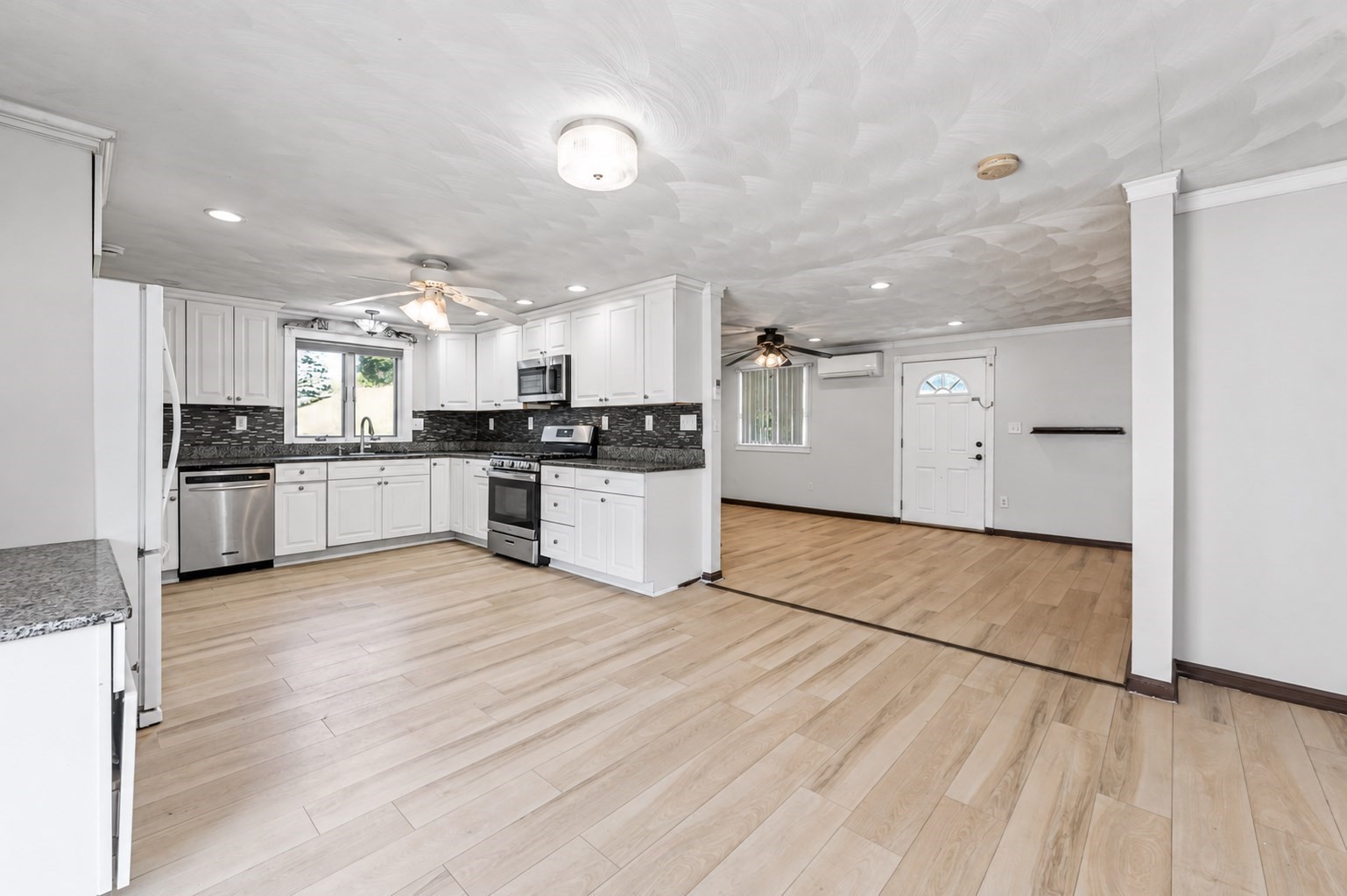 7 Lisa Road Property Photo 9