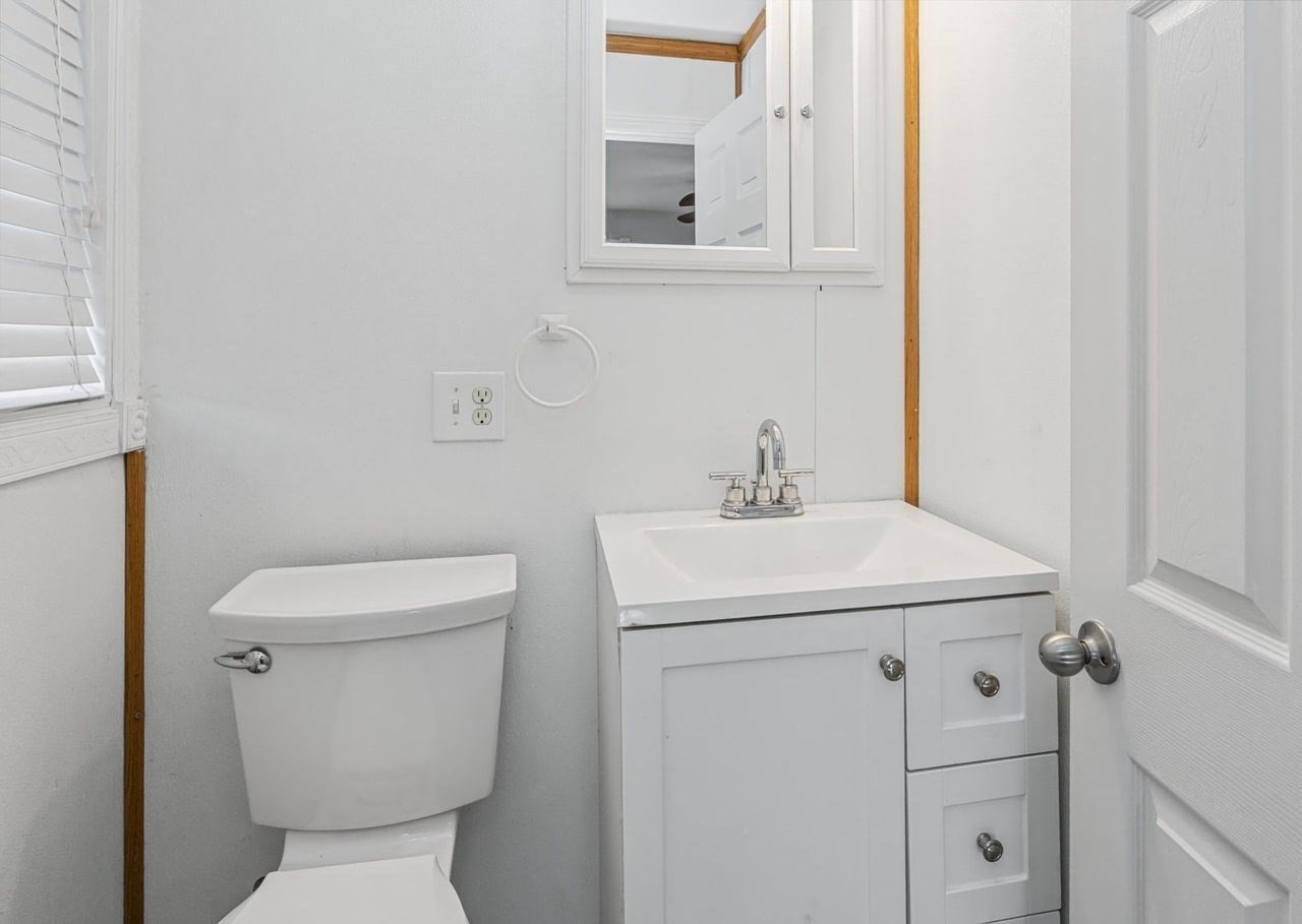 7 Lisa Road Property Photo 13
