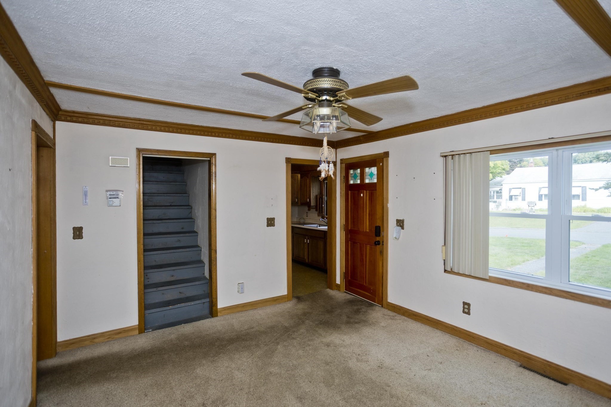 62 Memorial Dr Property Photo 4
