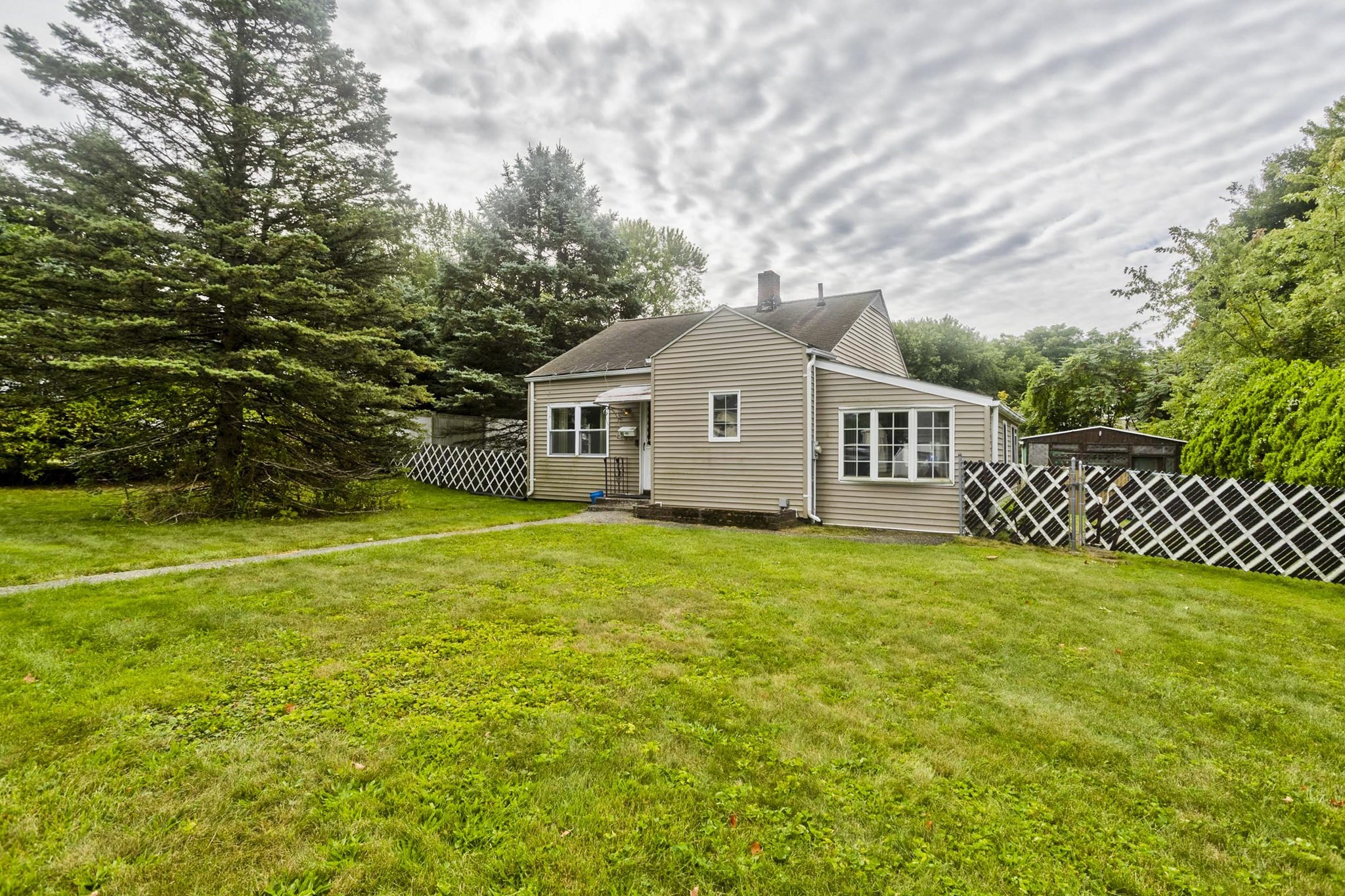 62 Memorial Dr Property Photo 17
