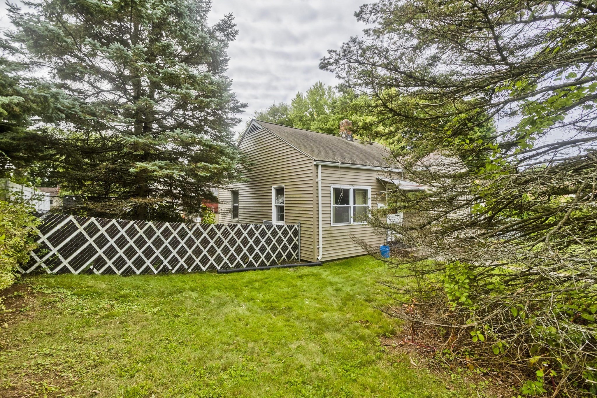 62 Memorial Dr Property Photo 18