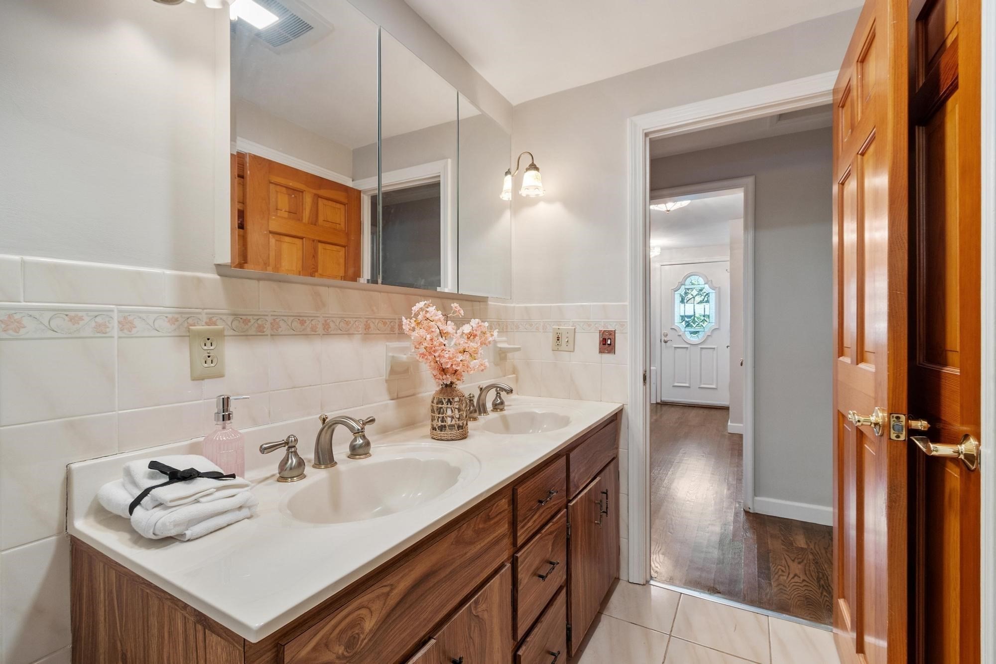 1 Standish Road Property Photo 25