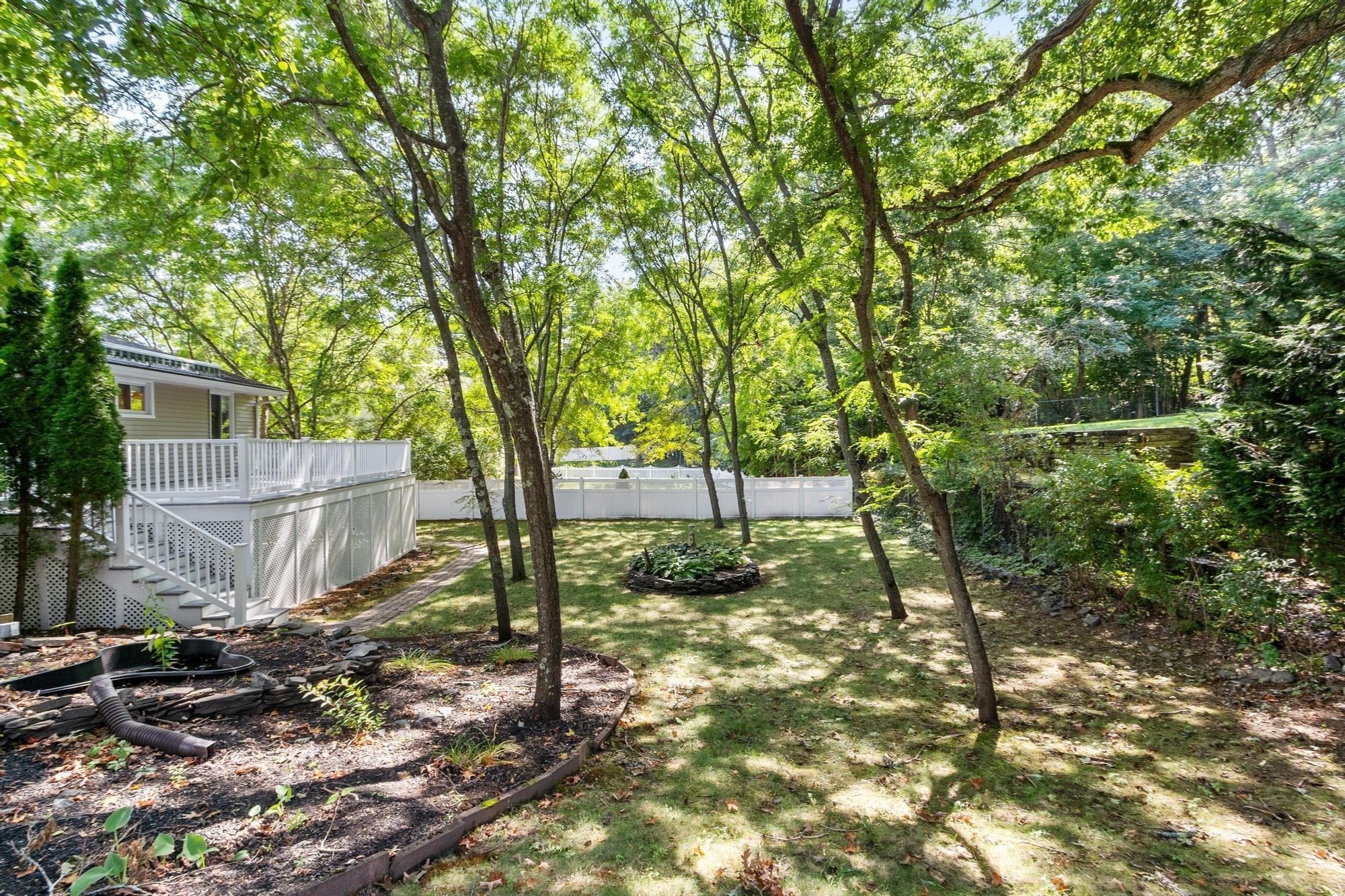 1 Standish Road Property Photo 27